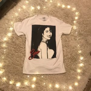 Selena Quintanilla white shirt
